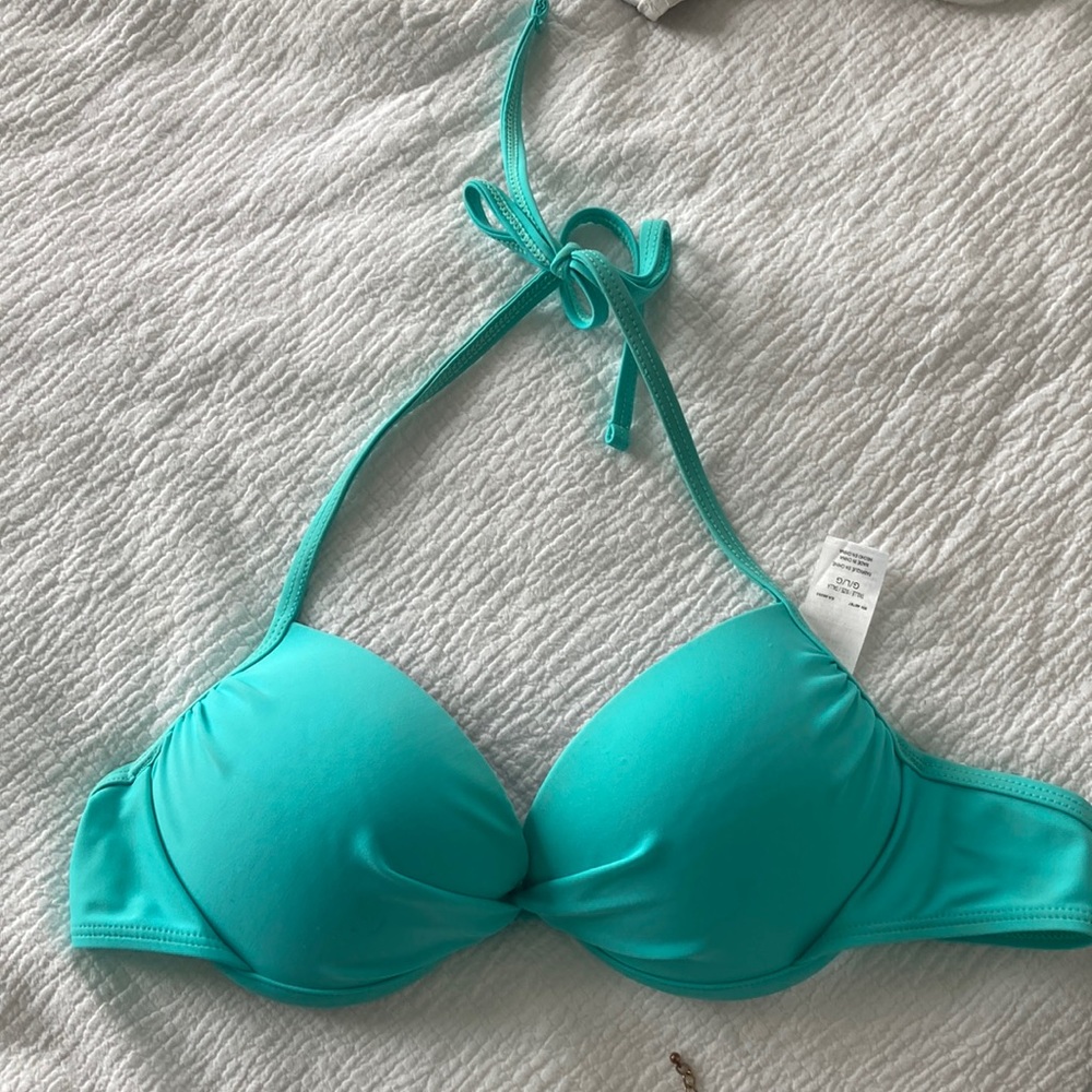 Urbanology Swim top halter push up molded cups size large - fits like medium